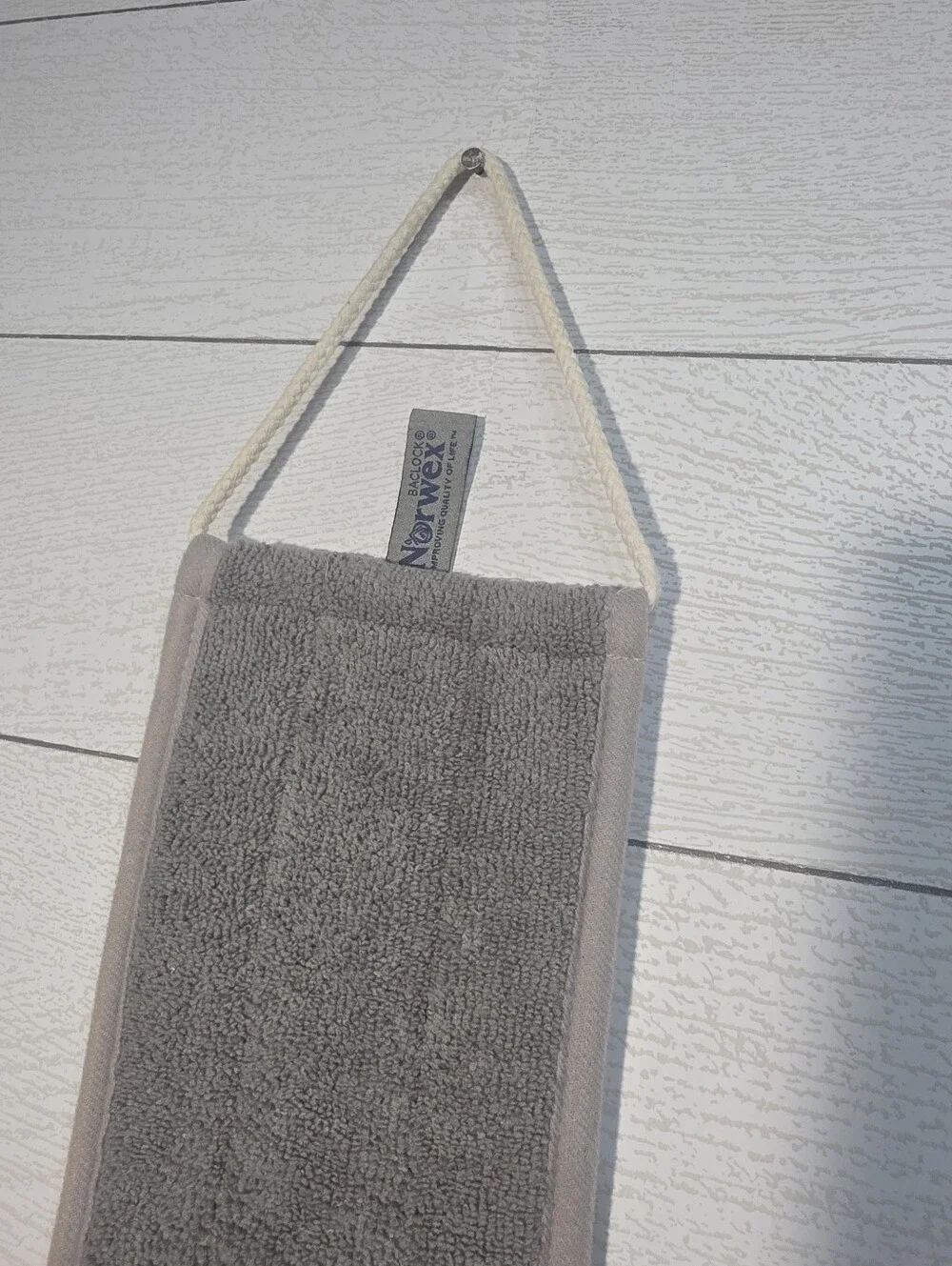 Norwex Back Scrubber BacLock Microfiber W/ Handles Graphite Gray New Without Tag